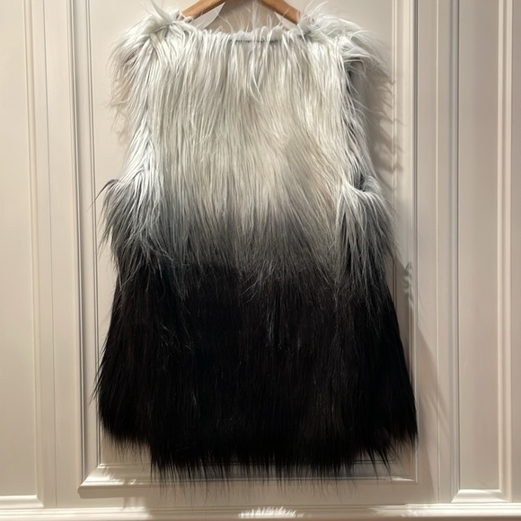 Kensie | NWT Ombré Shaggy Faux Fur Vest - size XL - Picture 5 of 8